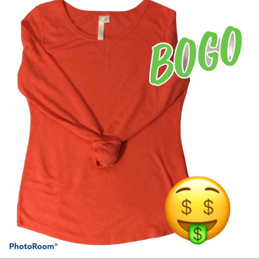 🤑BOGO🤑 CUTE CORAL THERMAL SHIRT